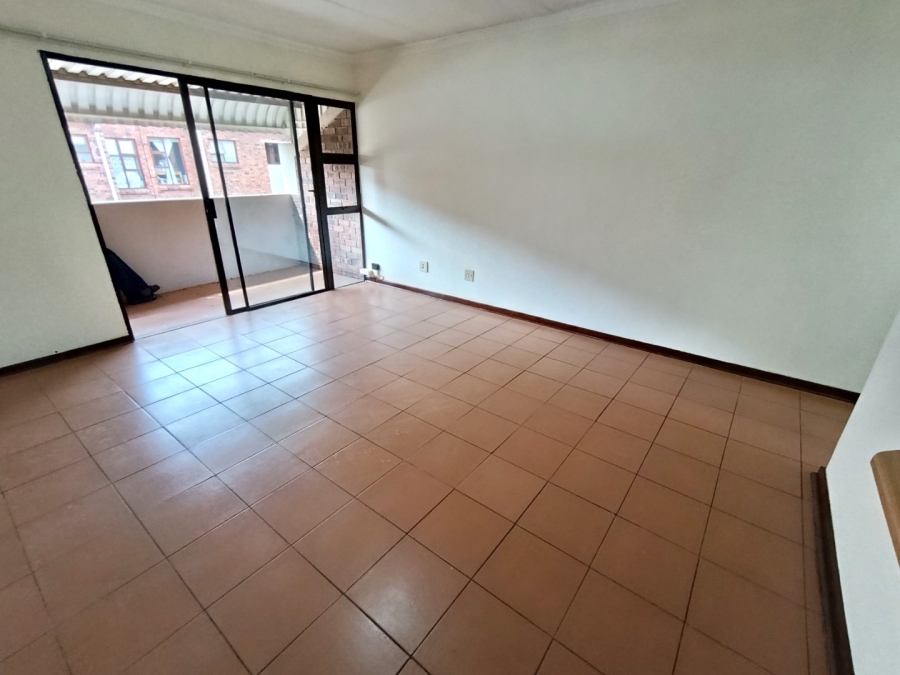 2 Bedroom Property for Sale in Langenhovenpark Free State